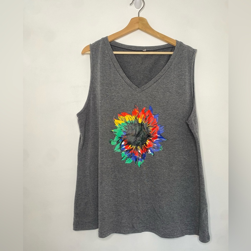 Women’s Sunflower V-Neck Tank, Size 2XL